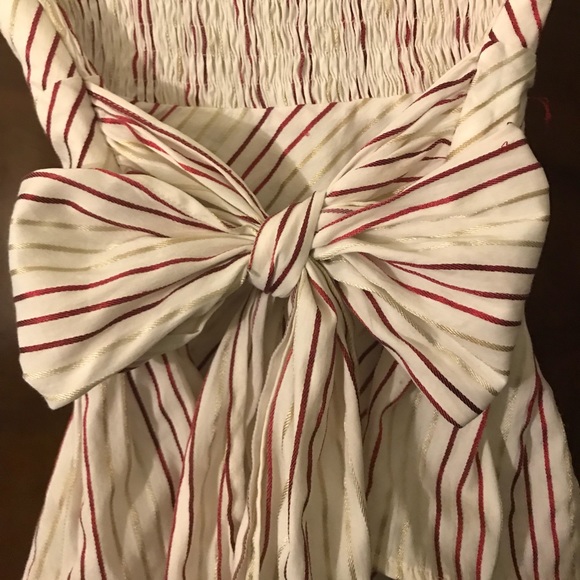 Guess Top, size small. - Picture 4 of 4